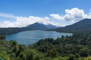 Indonezja bali jezioro 300x200 - Natura Kultura