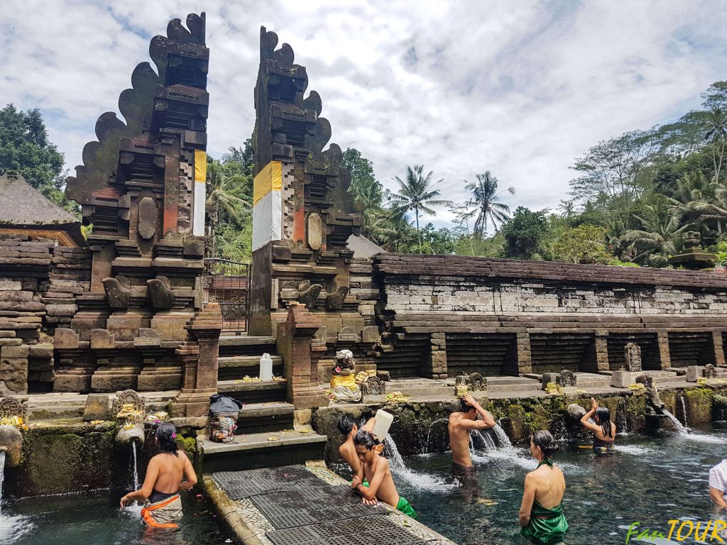 Indonezja bali swiatynia1 1024x768 - TOP 10 Instagramowych miejsc na Bali