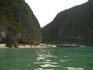 Tajlandia Thajland island hoping Maya Bay 3 300x225 - Phi Phi