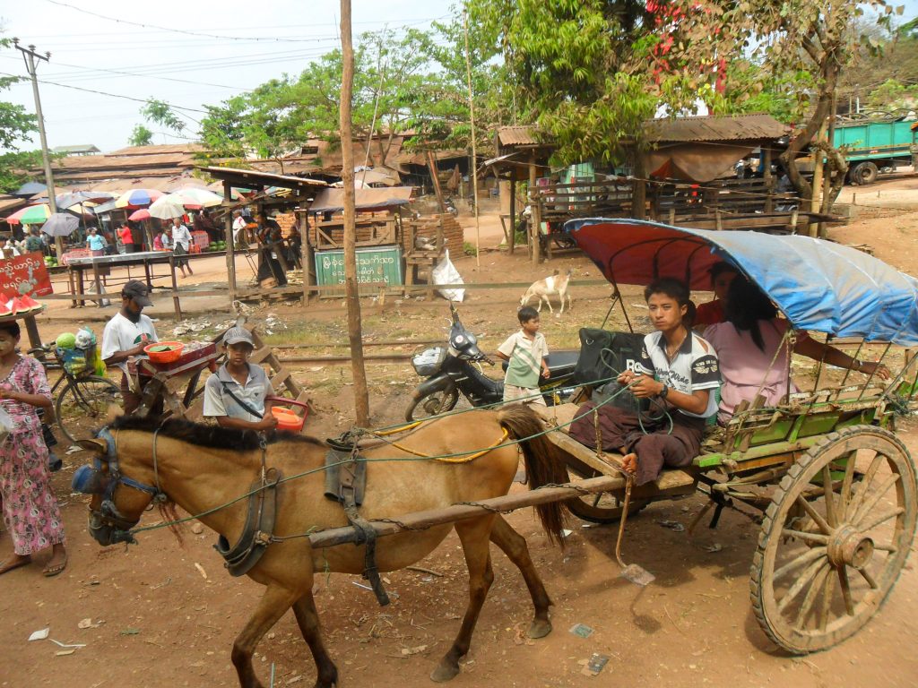 Birma Mjanma w drodze do bago 9 1024x768 - Krótki przewodnik po azjatyckich środkach transportu