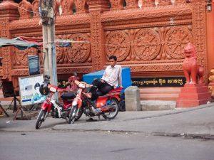 Kambodza cambodia streets ulice 4 2 300x225 - Phnom Penh