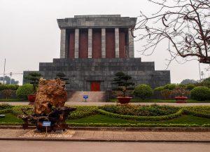 Wietnam Vietnam Hanoi Ho Chi Minh mauzoleum 1 300x217 - Hanoi