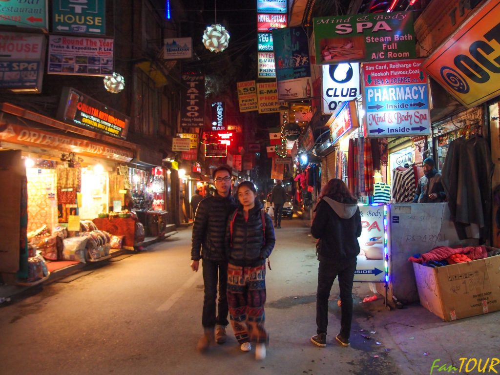Nepal Katmandu 64 1024x768 - Fenomen wybranych azjatyckich ulic Azji. Thamel Marg