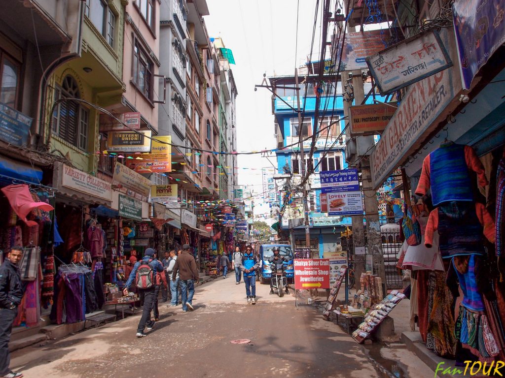 Nepal Katmandu 9 1024x768 - Fenomen wybranych azjatyckich ulic Azji. Thamel Marg