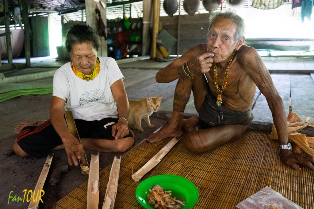 Indonezja Sumara mentawai Siberut 221 1024x683 - Z wizytą u plemienia Mentawai