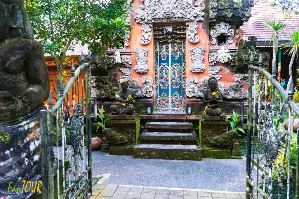 Bali tradycyjny dom 24 of 1 1024x683 - Bali – raj dla oka, zmysłów, duszy i ciała