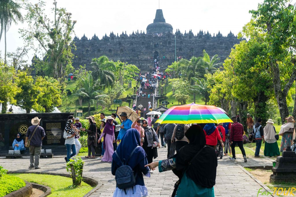 Indonezja Jawa Borobodur 2 1024x683 - Najpiękniejsza budowla na Jawie: Borobodur