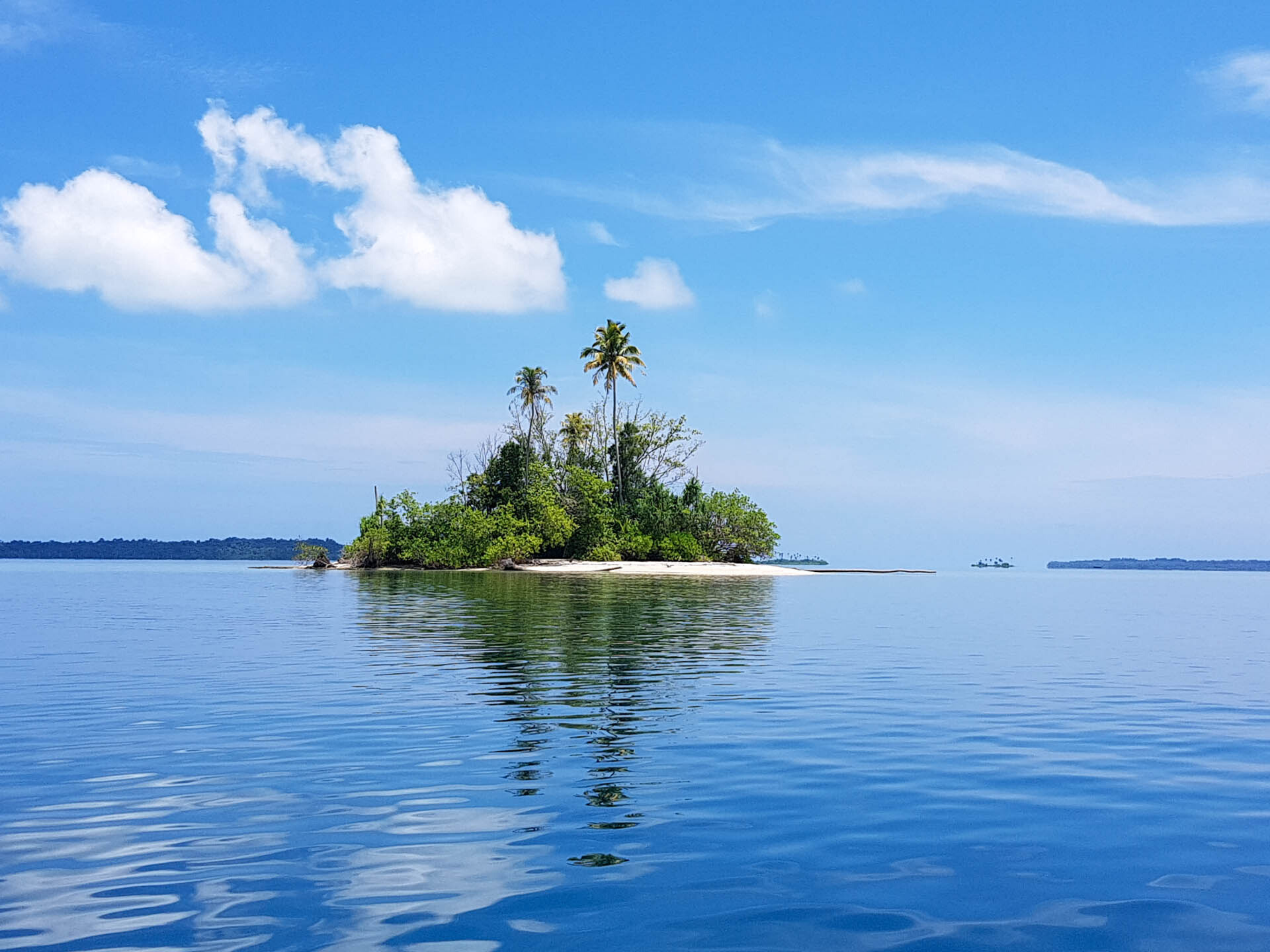 Banyak Sumatra FanTOUR - Kupić sobie rajską wyspę