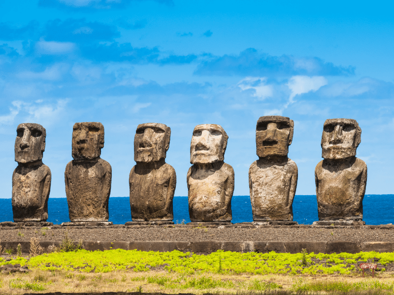 Moai - Wydarzenia inspirujące do podróży